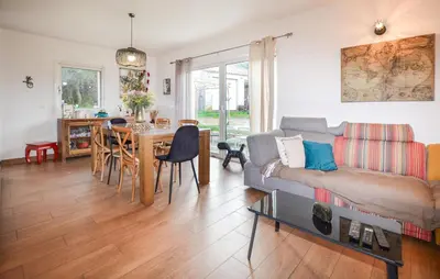 Coin salon dans l'établissement Beautiful Home In Corbara With Wifi