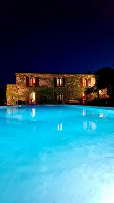 Piscine de l'établissement Chambres de charme ou située à proximité