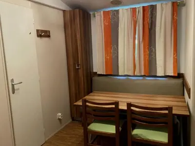 Plan de l'établissement Mobil Home avec Terrasse, 2 Chambres, 4 Pers. - API-1-52-840