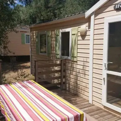 Mobil home 6 personnes avec terrasse à Vico - API-1-52-841