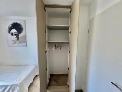 Un ou plusieurs lits dans un hébergement de l'établissement Luminous 2 BR Apt - Panoramic Sea & Mountain View Terrace