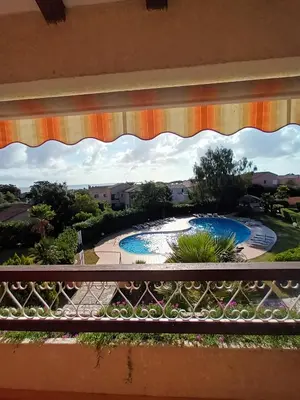 Piscine de l'établissement CORSE Bravone bel appart à 2 pas de la plage 2ch et mezzanine ou située à proximité