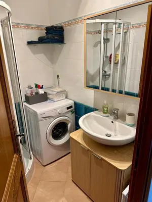 Salle de bains dans l'établissement Appartement vue mer - Île Rousse, Corse