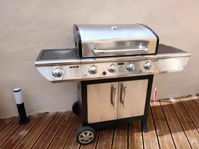 Cuisine ou kitchenette dans l'établissement Maison Corse avec SPA - La Casa Serena