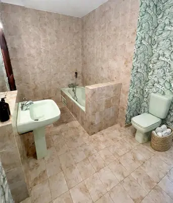 Salle de bains dans l'établissement Un étage entier - 5 chambres indépendantes et 3 salles de bains