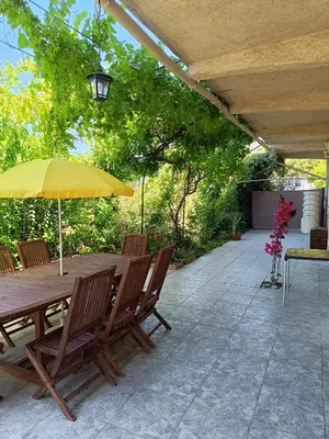 Jardin de l'établissement Appartement avec terrasse vue sur mer