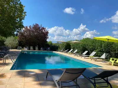 Piscine de l'établissement U-Casone ou située à proximité