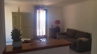 Coin salon dans l'établissement Bas de Villa chez Mr.Girolami Dominique