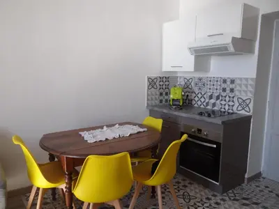Cuisine ou kitchenette dans l'établissement Appartement Colonella