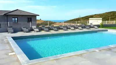 Piscine de l'établissement Appartement charmant à Olmeta di Tuda avec piscine partagée ou située à proximité