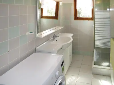 Salle de bains dans l'établissement Apartment Résidence Posidonie by Interhome