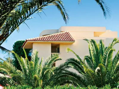 Jardin de l'établissement Apartment MB2 sans vue mer by Interhome