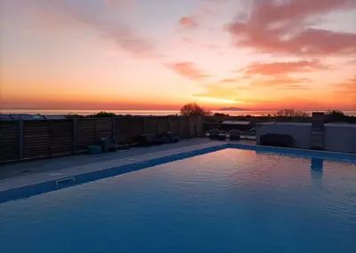 Lever ou coucher de soleil vu de l'appart'hôtel ou à proximité