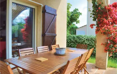 Jardin de l'établissement 3 Bedroom Lovely Home In Cervione
