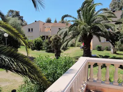 Jardin de l'établissement ;Résidence Thalassa 202S