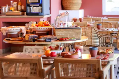 Nourriture dans l'hôtel ou à proximité