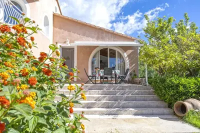 Jardin de l'établissement Casa Nostra