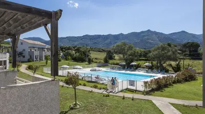 Vue générale sur la montagne ou vue sur la montagne depuis l'appart'hôtel