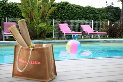 Piscine de l'établissement Résidence Le Clos Saint Paul ou située à proximité