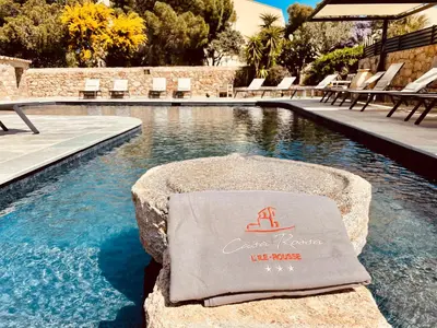 Piscine de l'établissement Hôtel Casa Rossa & Spa ou située à proximité