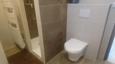 Salle de bains dans l'établissement Joli villa Marcel classée 3 étoiles