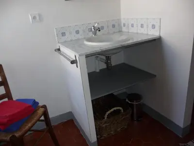 Cuisine ou kitchenette dans l'établissement Casa A Rota Chambres d'Hôtes dans une maison d'Américains