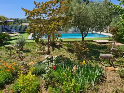 Piscine de l'établissement Casa San Niolo ou située à proximité