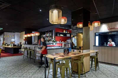 Restaurant ou autre lieu de restauration dans l'établissement Best Western Montecristo-Bastia