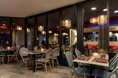 Restaurant ou autre lieu de restauration dans l'établissement Best Western Montecristo-Bastia
