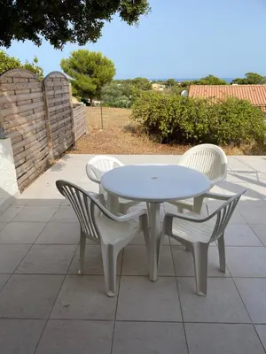 Plan de l'établissement Location 5 personnes Sant Ambroggio Cocody village
