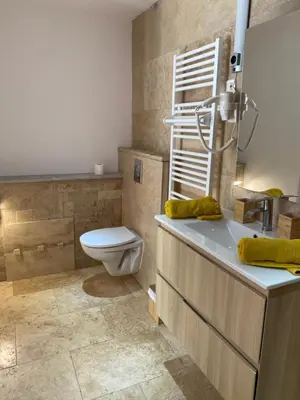 Salle de bains dans l'établissement Casa di Floumy