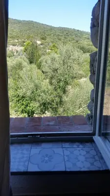 Vue générale sur la montagne ou vue sur la montagne depuis la villa