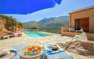 Vue générale sur la montagne ou vue sur la montagne depuis la maison de vacances