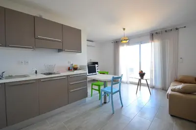 Cuisine ou kitchenette dans l'établissement Domaine Bagia Donne