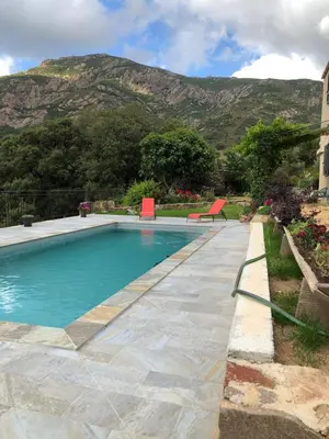 Piscine de l'établissement Villa Capraghjese ou située à proximité
