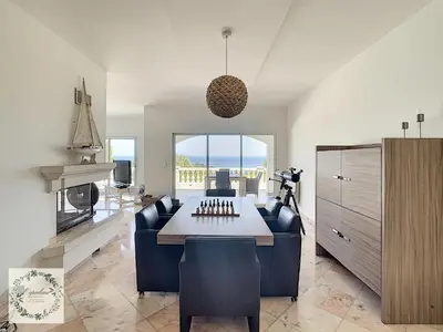 Cuisine ou kitchenette dans l'établissement Seaview villa Marlau