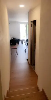 Plan de l'établissement Maison au centre d'un village typique