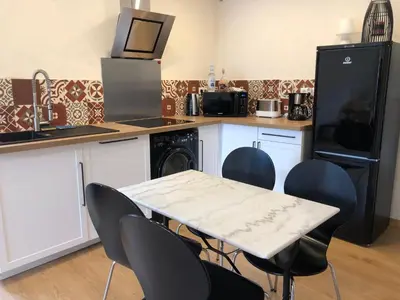 Cuisine ou kitchenette dans l'établissement Maison au centre d'un village typique