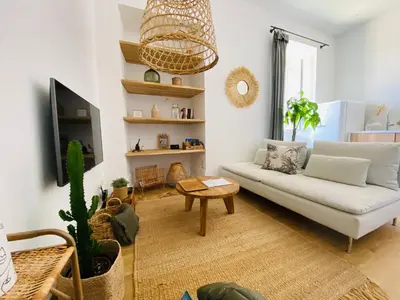 Télévision ou salle de divertissement dans l'établissement Appartement Casadilonda - Casadibastia - Vue mer Citadelle