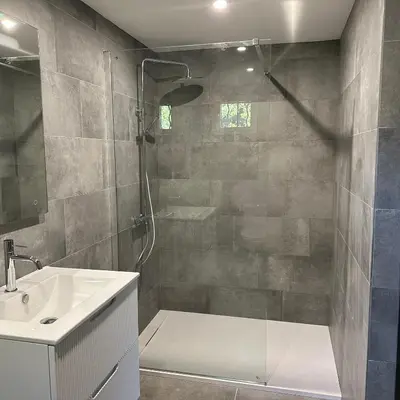 Salle de bains dans l'établissement Le Relais de Sisco