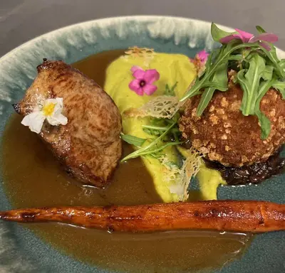 Nourriture dans l'hôtel ou à proximité
