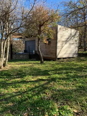 Jardin de l'établissement Caselena , un havre de paix en Balagne