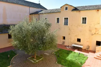 Jardin de l'établissement GITE DU COUVENT-Scala