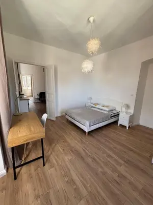 Un ou plusieurs lits dans un hébergement de l'établissement Magnifique grand T3 refait à neuf en 2025 plein centre corte 13 cours paoli wifi écran plat lave linge 6 couchages