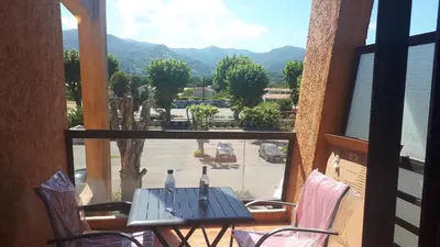 Vue générale sur la montagne ou vue sur la montagne depuis l'appartement