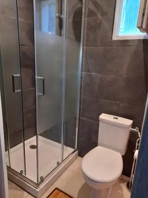 Salle de bains dans l'établissement Maisonnette U Santu Ghjuvandria ou A Santa Ghjulia entre mer et Montagne