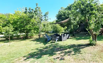 Jardin de l'établissement Gite Libecciu