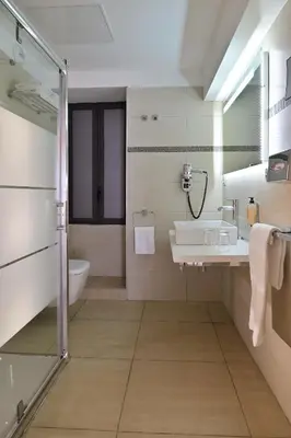 Salle de bains dans l'établissement L'Escale Côté Sud