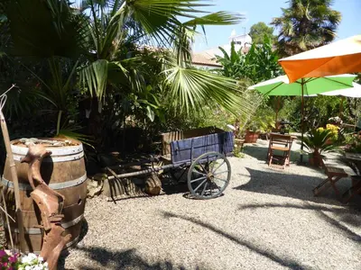 Jardin de l'établissement Relais de Bravone