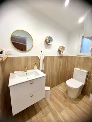 Salle de bains dans l'établissement Les jardins de Funtanone